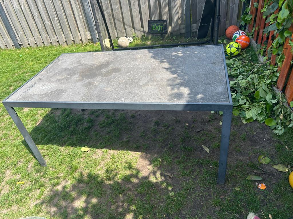 Tuintafel, Ophalen