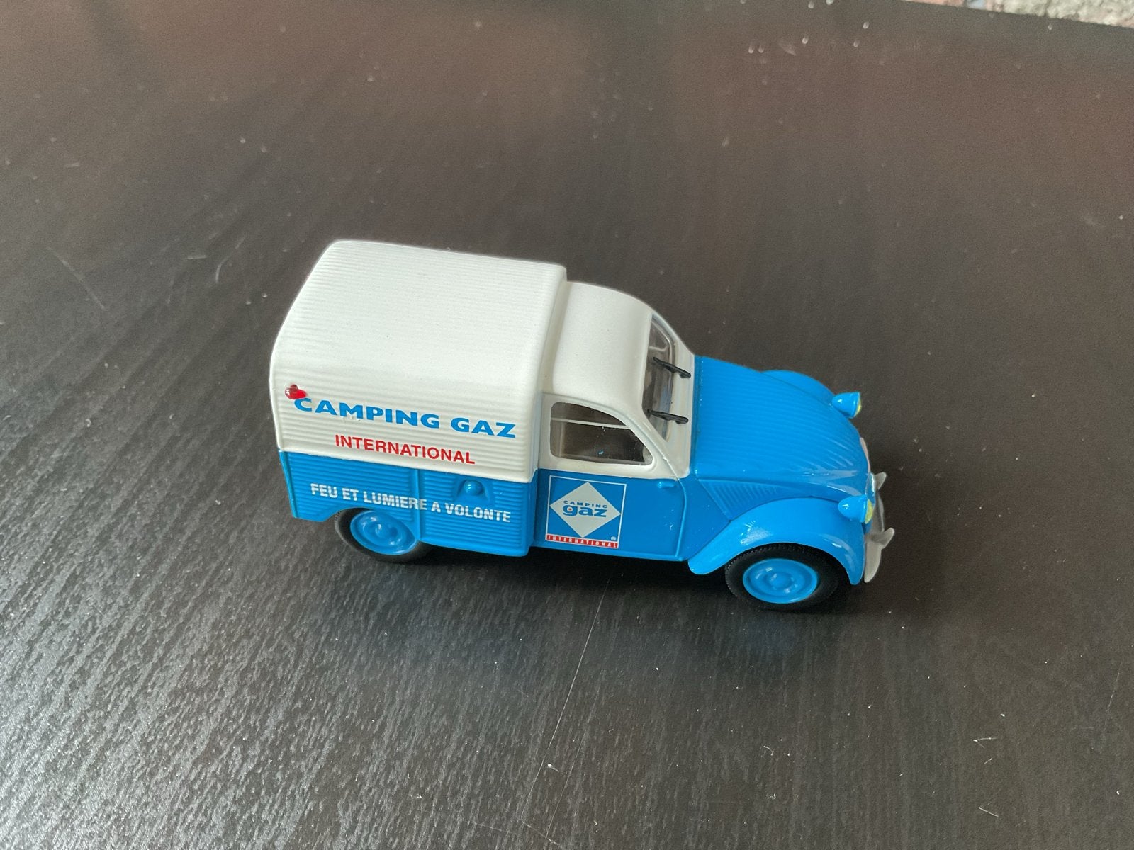 Norev, Hachette, Citroën 2CV bestelwagen Camping Gaz, Hobby en Vrije tijd, Ophalen of Verzenden, Gebruikt, Auto, Norev