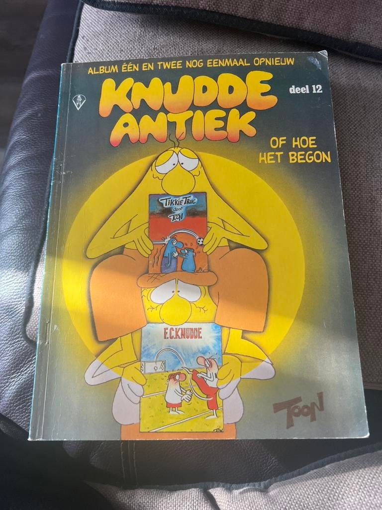 Stripalbum Knudde Antiek deel12, Boeken, Stripboeken, Eén stripboek, Ophalen of Verzenden, Zo goed als nieuw
