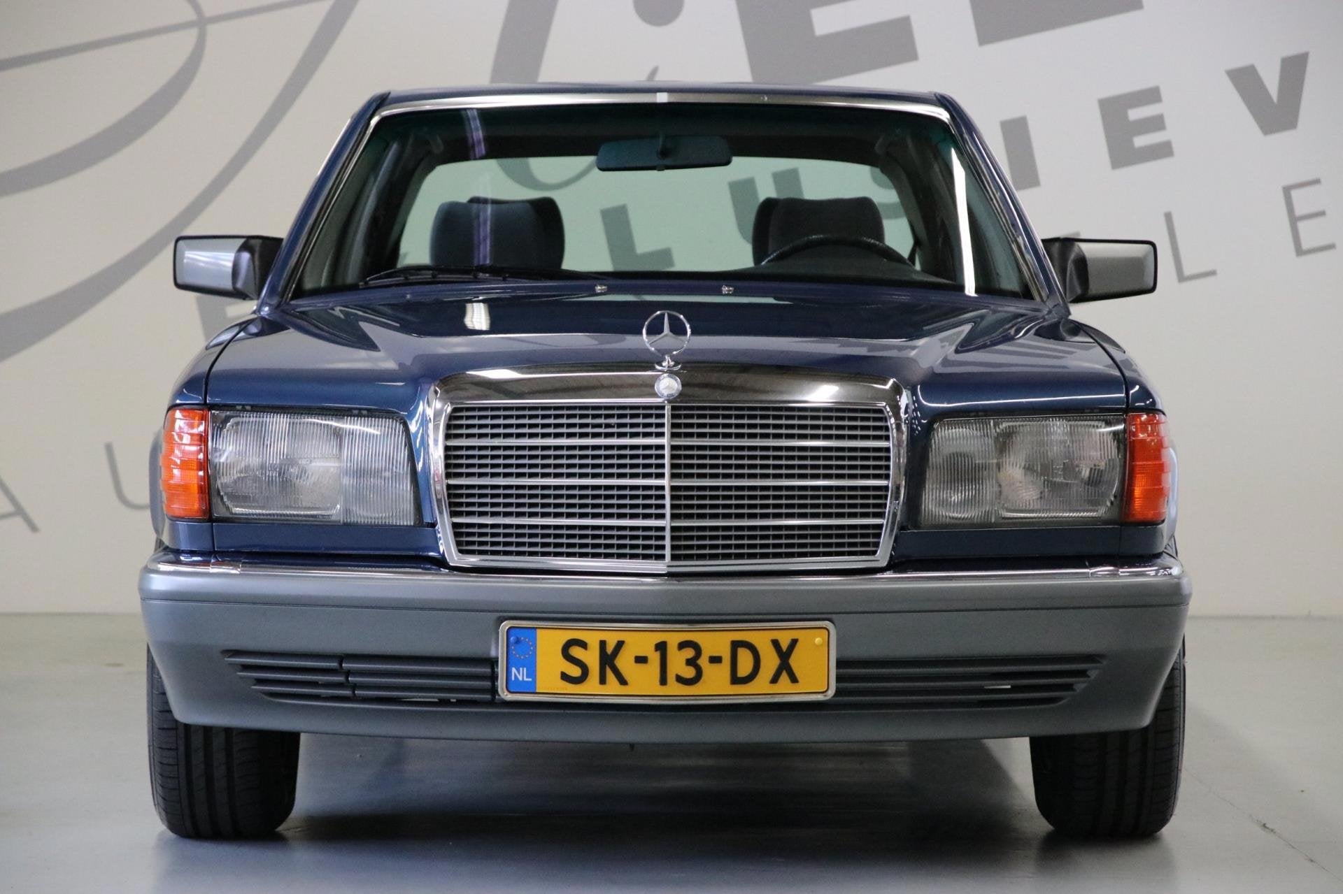 Mercedes-Benz S-klasse 260 SE/ W126/ Schuifdak/ NAP/ Origine, Auto's, Mercedes-Benz, Automaat, Metallic lak, Achterwielaandrijving