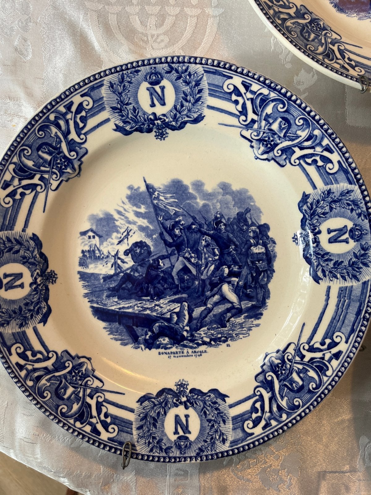 Vier Napoleon bordjes van Keramis BF Belgie, Antiek en Kunst, Ophalen of Verzenden