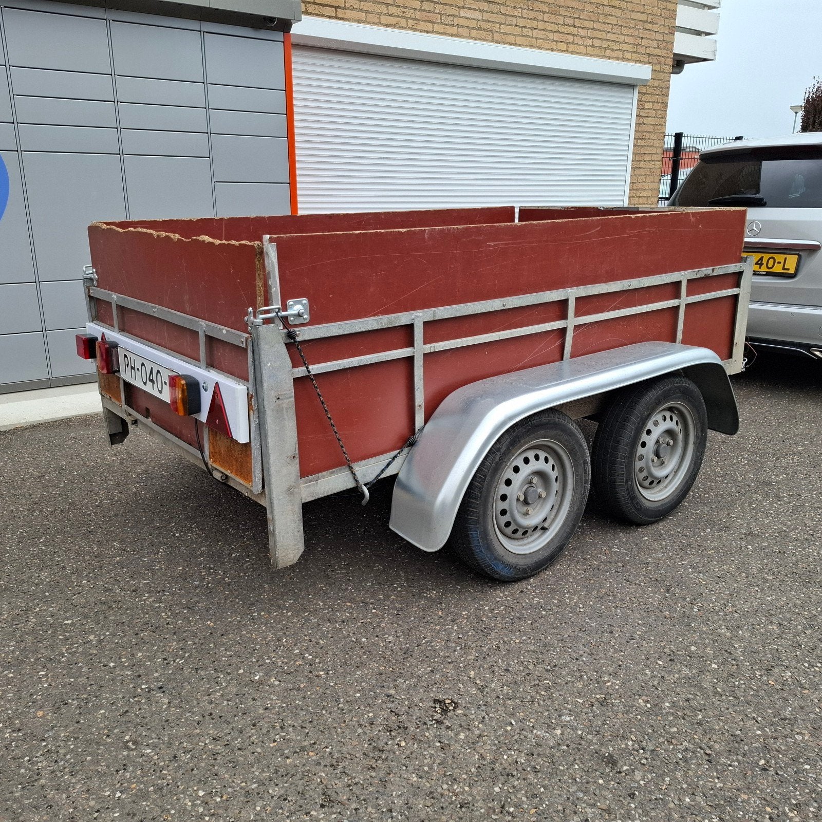dubbelasser aanhangwagen 750kg, Ophalen