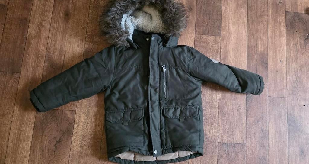 Warme winterjas met capuchon en bontkraag - Maat 92, Ophalen of Verzenden, Gebruikt, Jongen of Meisje