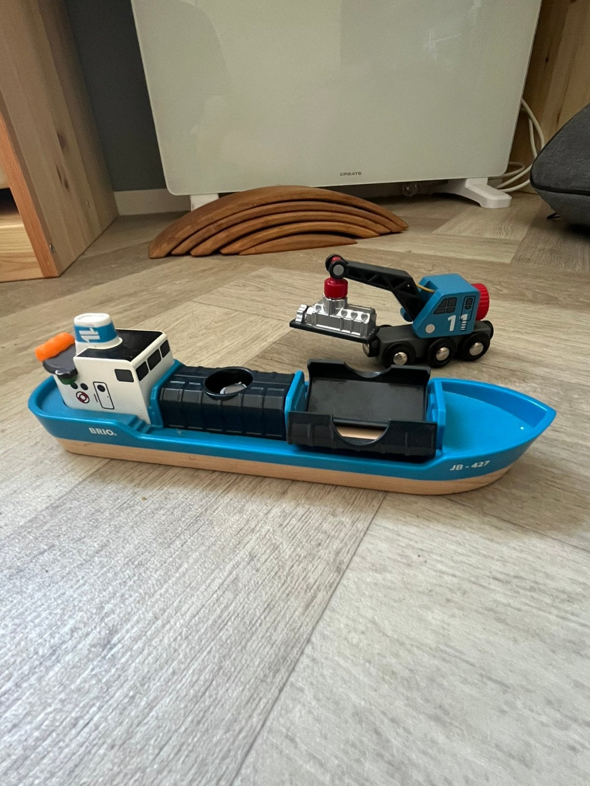 Brio Houten treinset containerschip, Ophalen of Verzenden, Zo goed als nieuw