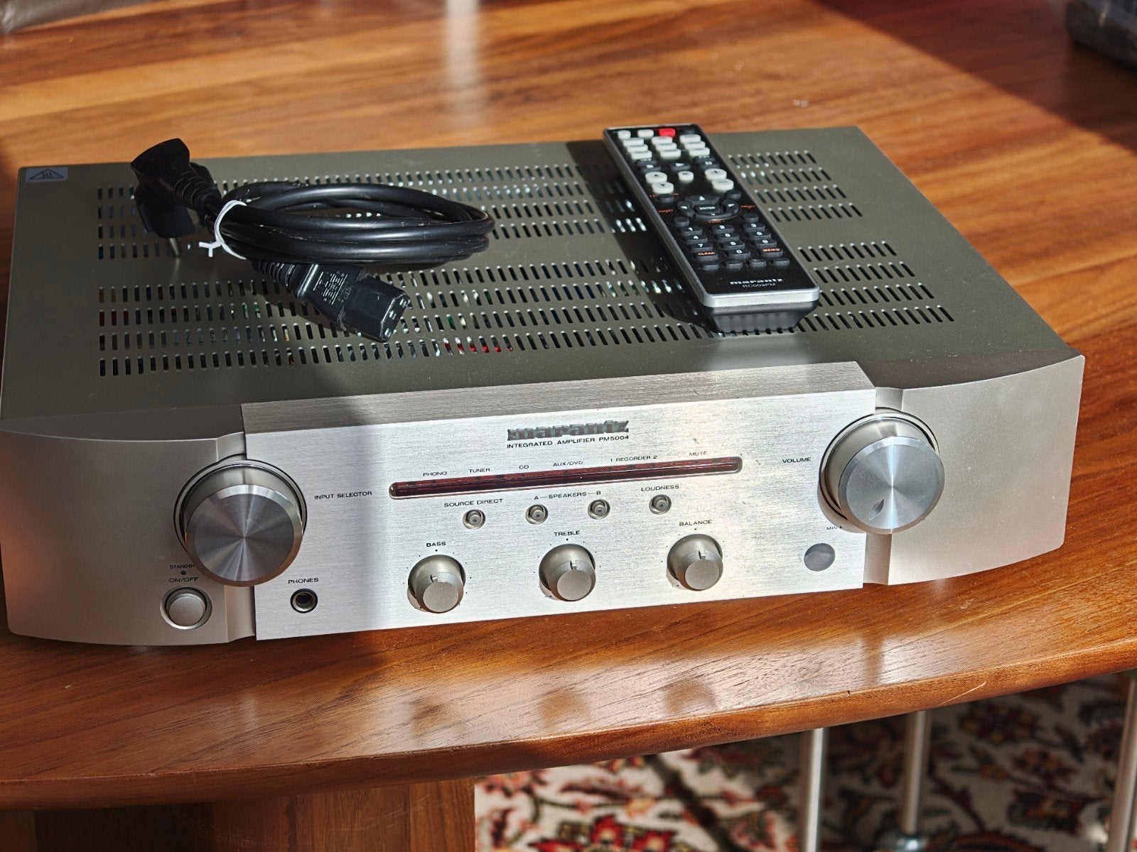 Marantz PM5004 Geïntegreerde Versterker - Zo goed als nieuw, Ophalen of Verzenden, Zo goed als nieuw, Stereo, Marantz