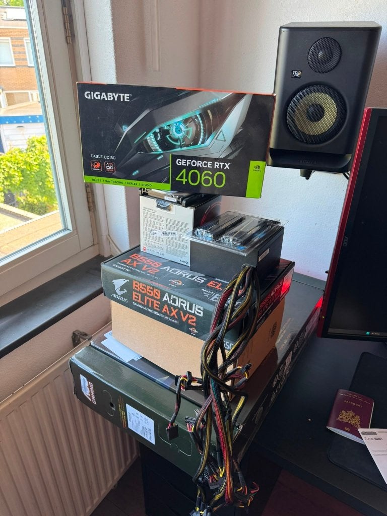 Computer onderdelen. Dozen kloppen niet! LEES BESCHRIJVING!!, Computers en Software, Videokaarten, Ophalen, Gebruikt, AMD, Overige soorten