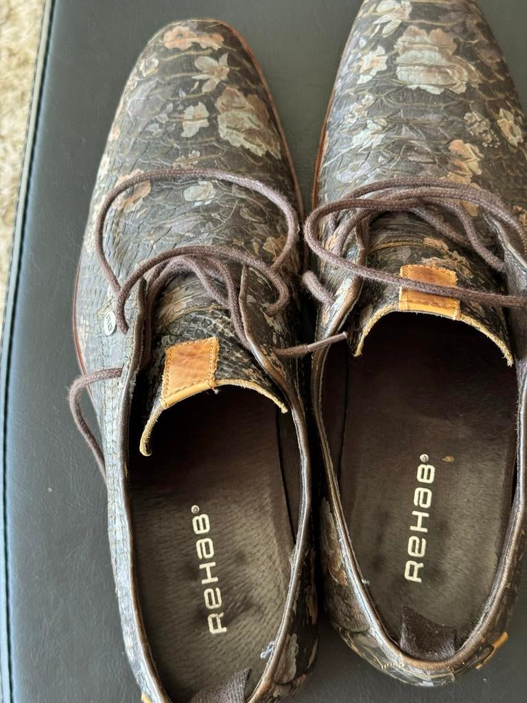 Rehab veterschoenen met bloemenprint, maat 42, Ophalen of Verzenden, Gedragen, Overige kleuren, Veterschoenen