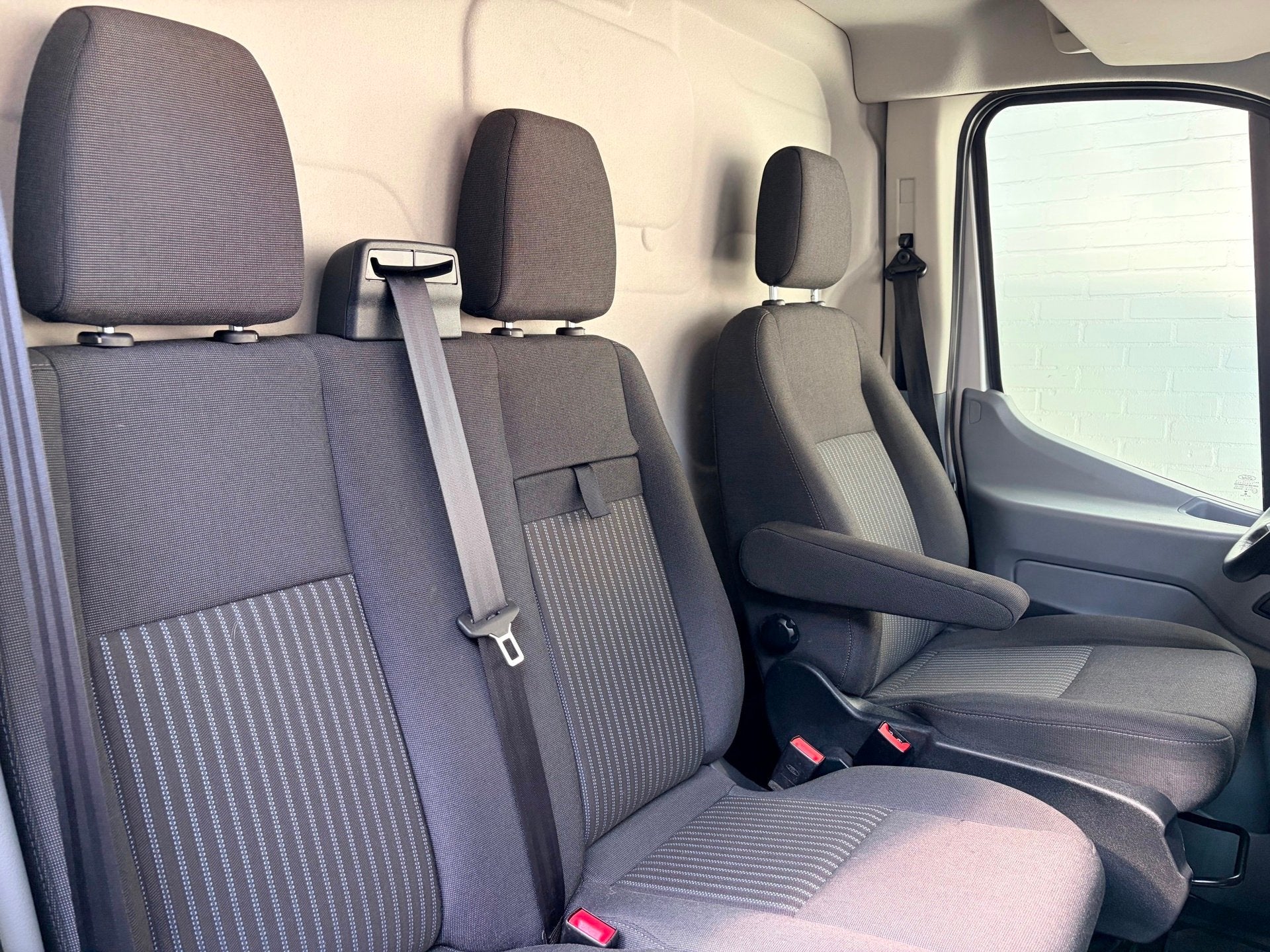 Ford Transit Automaat Servicewagen 350 2.0 TDCI 131PK euro6, Stof, 4 cilinders, Met garantie (alle), 2042 kg