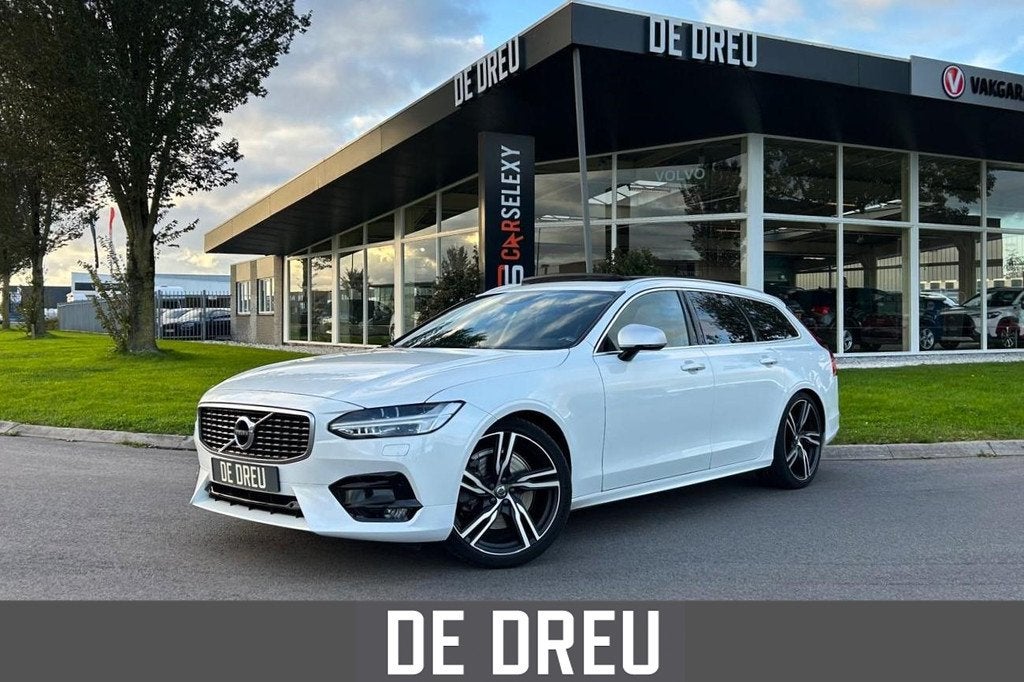 Volvo V90 2.0 T4 R-DESIGN | POLESTAR 210pk | PANORAMA | TREK, Auto's, Volvo, 1969 cc, 93 €/maand, Onderhoudsboekje, 750 kg