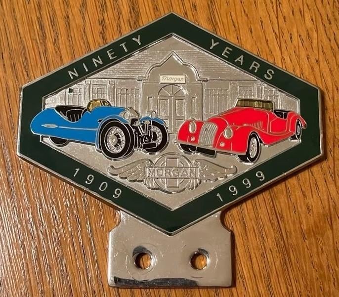 Morgan Three Wheeler Car Badge 90Jaar Jubileum, Ophalen of Verzenden, Zo goed als nieuw, Auto's