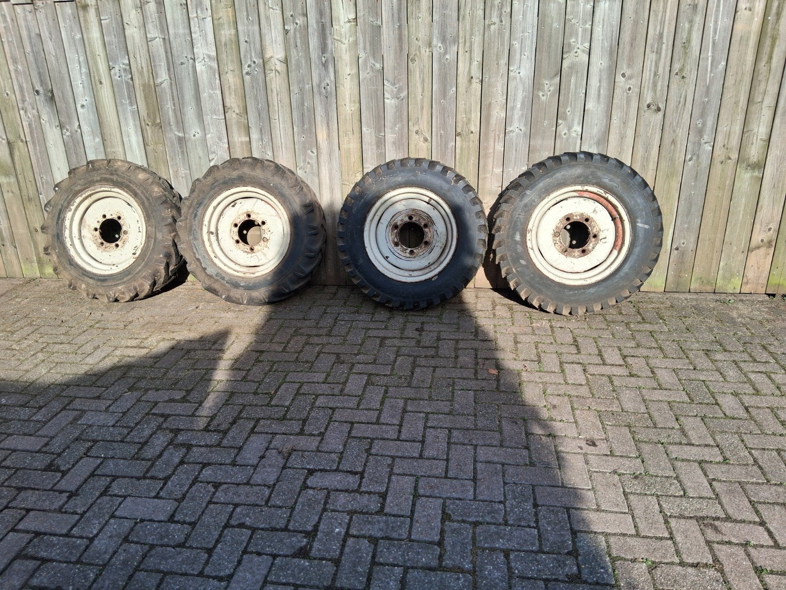 4 Unimog velgen met banden 10.5 x 20 Mercedes 421, Ophalen