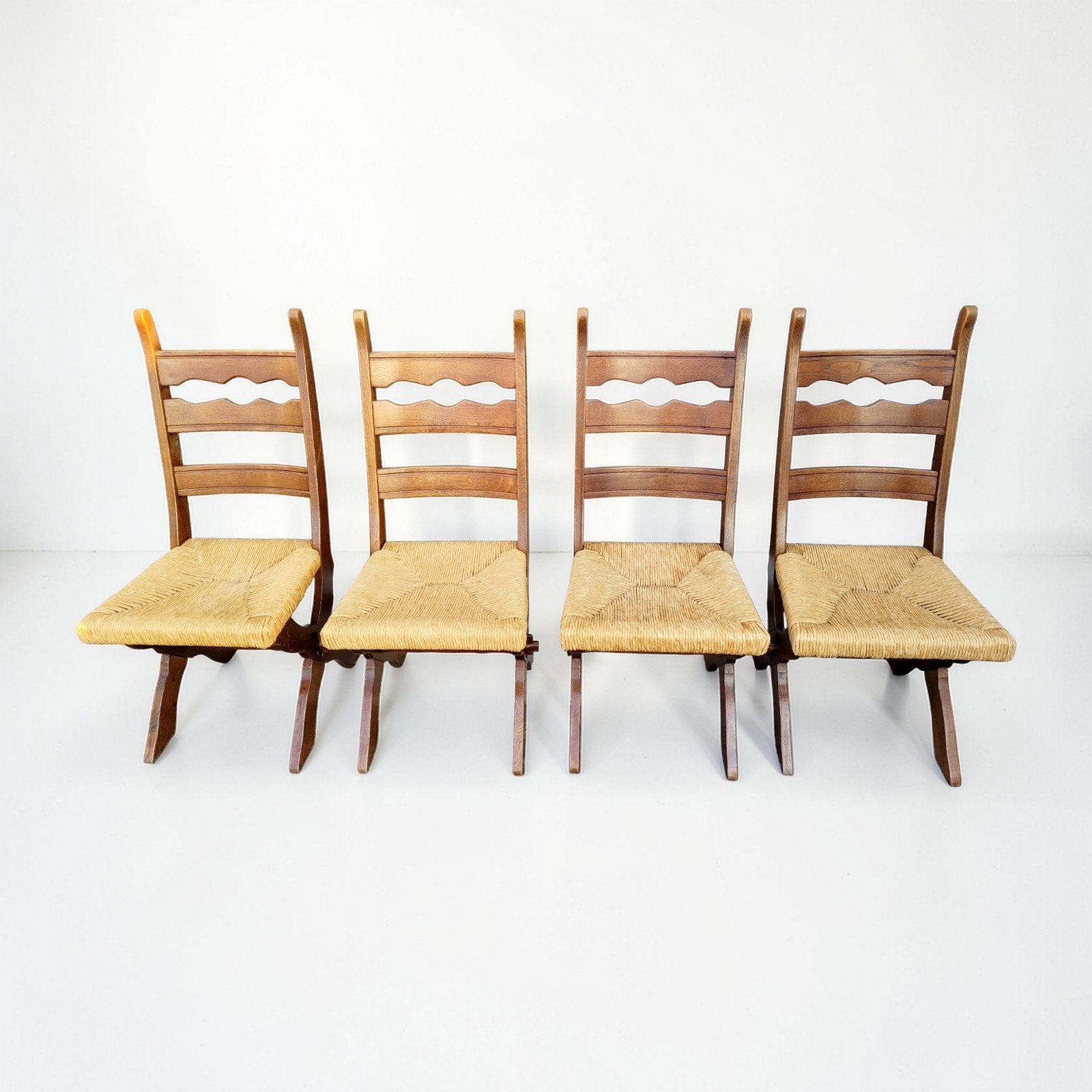 Set van 4 vintage brocante kloosterstoelen rieten zitting, Bruin, Zo goed als nieuw, Vier, Landelijk, brocante