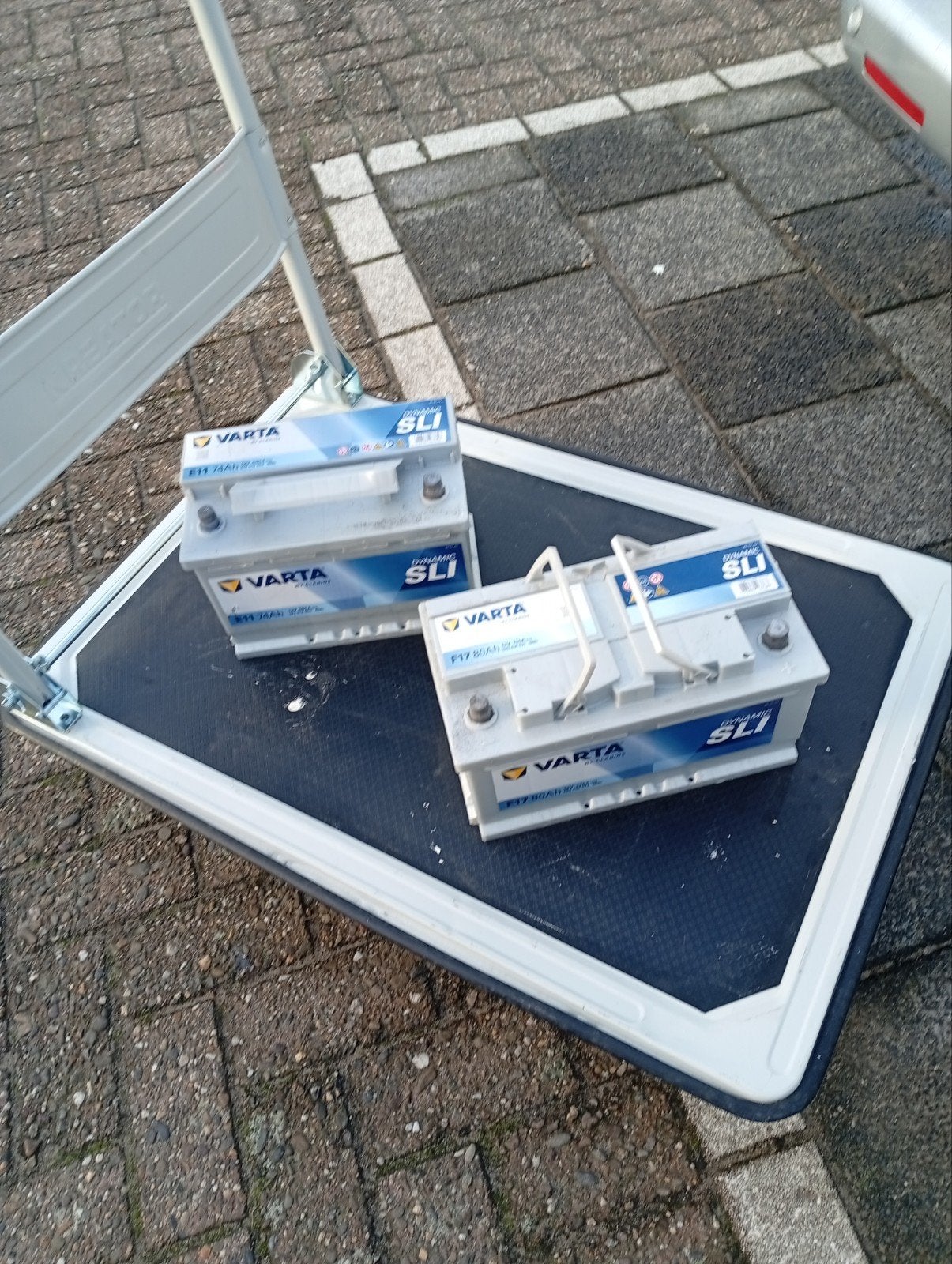 Varta Dynamic SLI Accu's - 12V 80Ah en 12V 74Ah, Gebruikt, Universele onderdelen