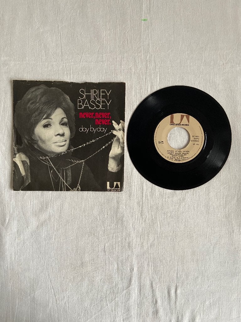 shirley bassey - never, never, never, Ophalen of Verzenden, Zo goed als nieuw, 7 inch, Pop