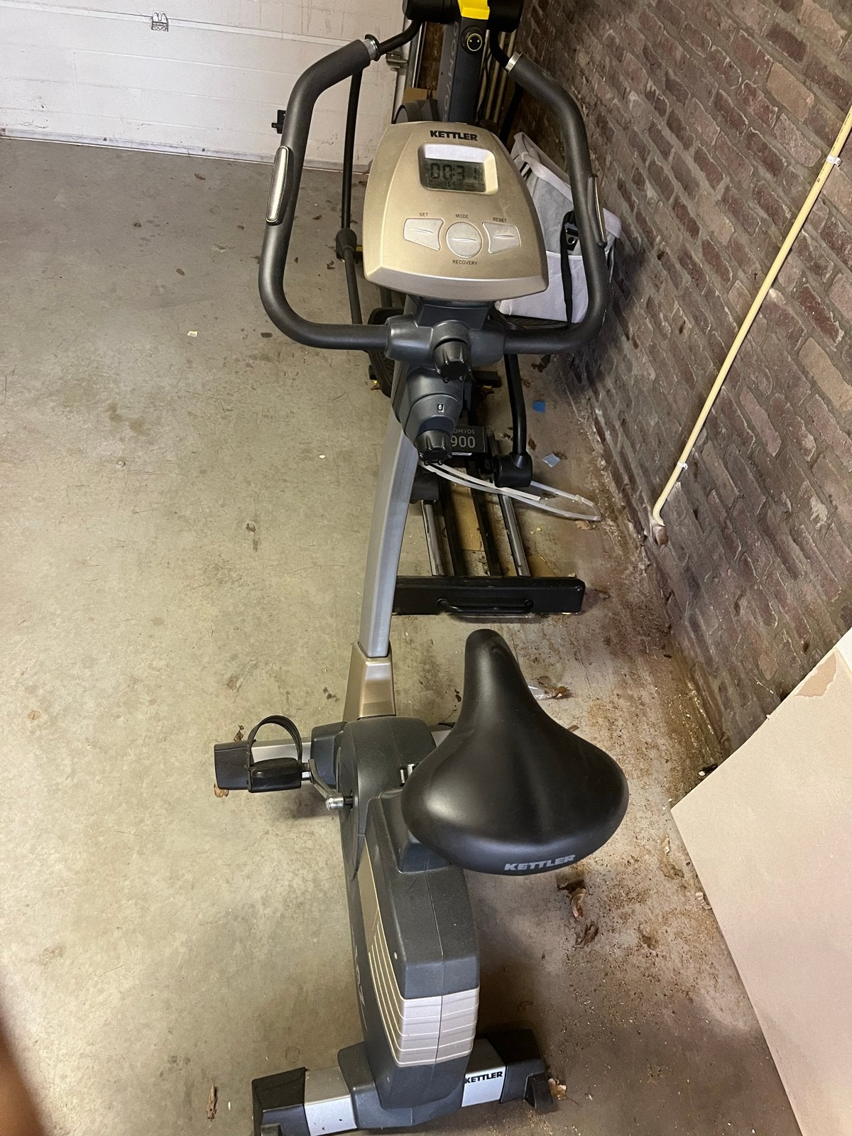 Kettler Hometrainer - Ideaal voor Thuis Workouts, Ophalen, Gebruikt, Metaal, Benen