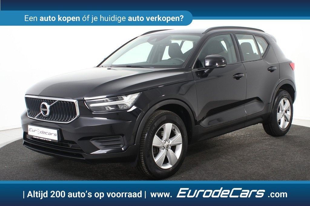 Volvo XC40 1.5 T2 Momentum Core *1ste Eigenaar*Navigatie*Cam, Auto's, Volvo, Gebruikt, Zwart, Bedrijf, SUV of Terreinwagen
