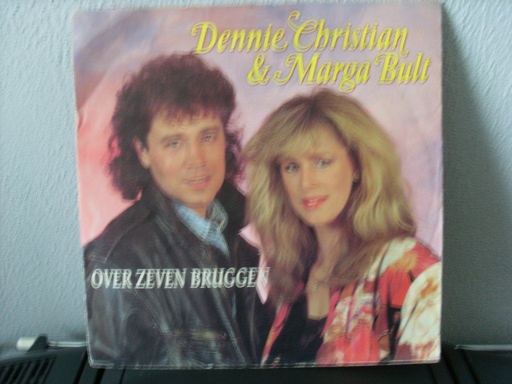 Dennie Christian & Marga Bult - Over Zeven Bruggen ---3180, 7 inch, Zo goed als nieuw, Nederlandstalig, Fotohoes
