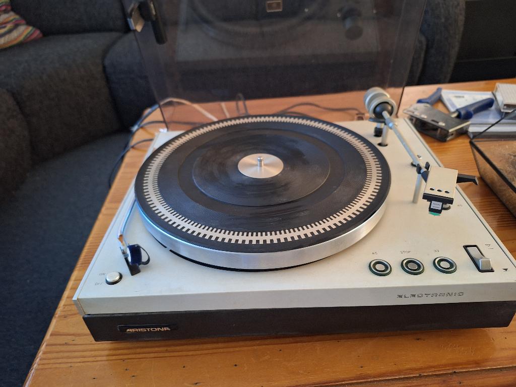 Aristona  platenspeler vintage, Ophalen, Gebruikt, Platenspeler, Overige merken