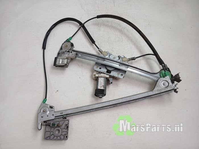 Ruitmechaniek 2Deurs links-voor van een Peugeot 206, Gebruikt, -, -, Ophalen of Verzenden