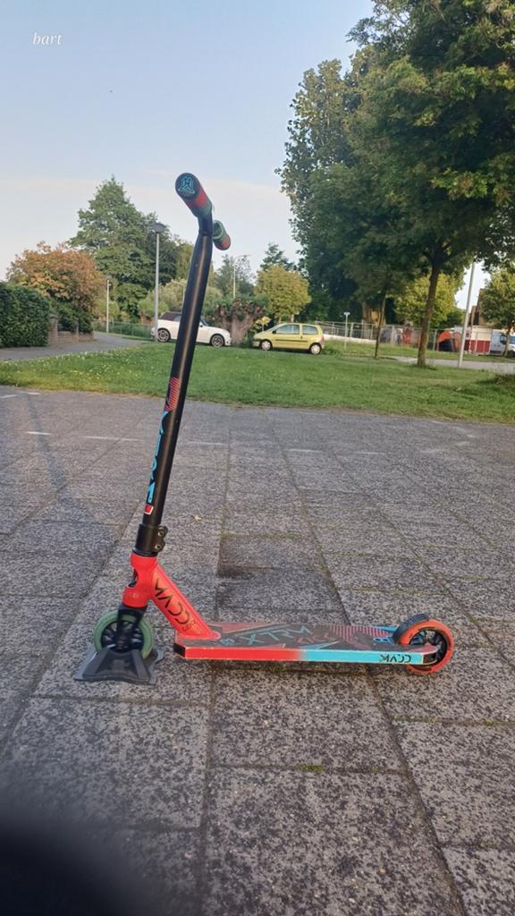 MGP stuntstep kick extreme red/blue, Fietsen en Brommers, Steps, Ophalen, Gebruikt, Gewone step, MGP