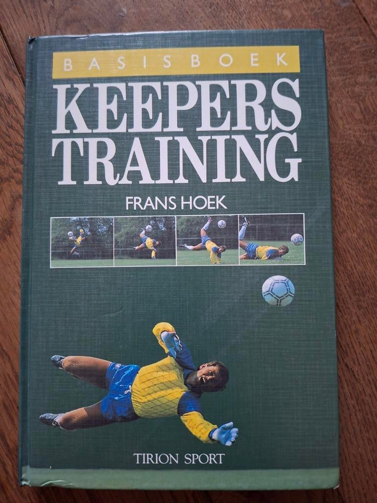Basisboek Keepers Training - Frans Hoek (Voetbal), Boeken, Gelezen, Ophalen of Verzenden, Frans Hoek, Balsport