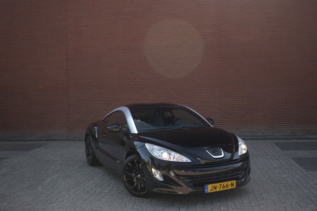Peugeot RCZ 1.6 THP 200pk 2010 (MOET WEG DUS WEES SNEL)!, Voorwielaandrijving, 1272 kg, Zwart, 4 cilinders