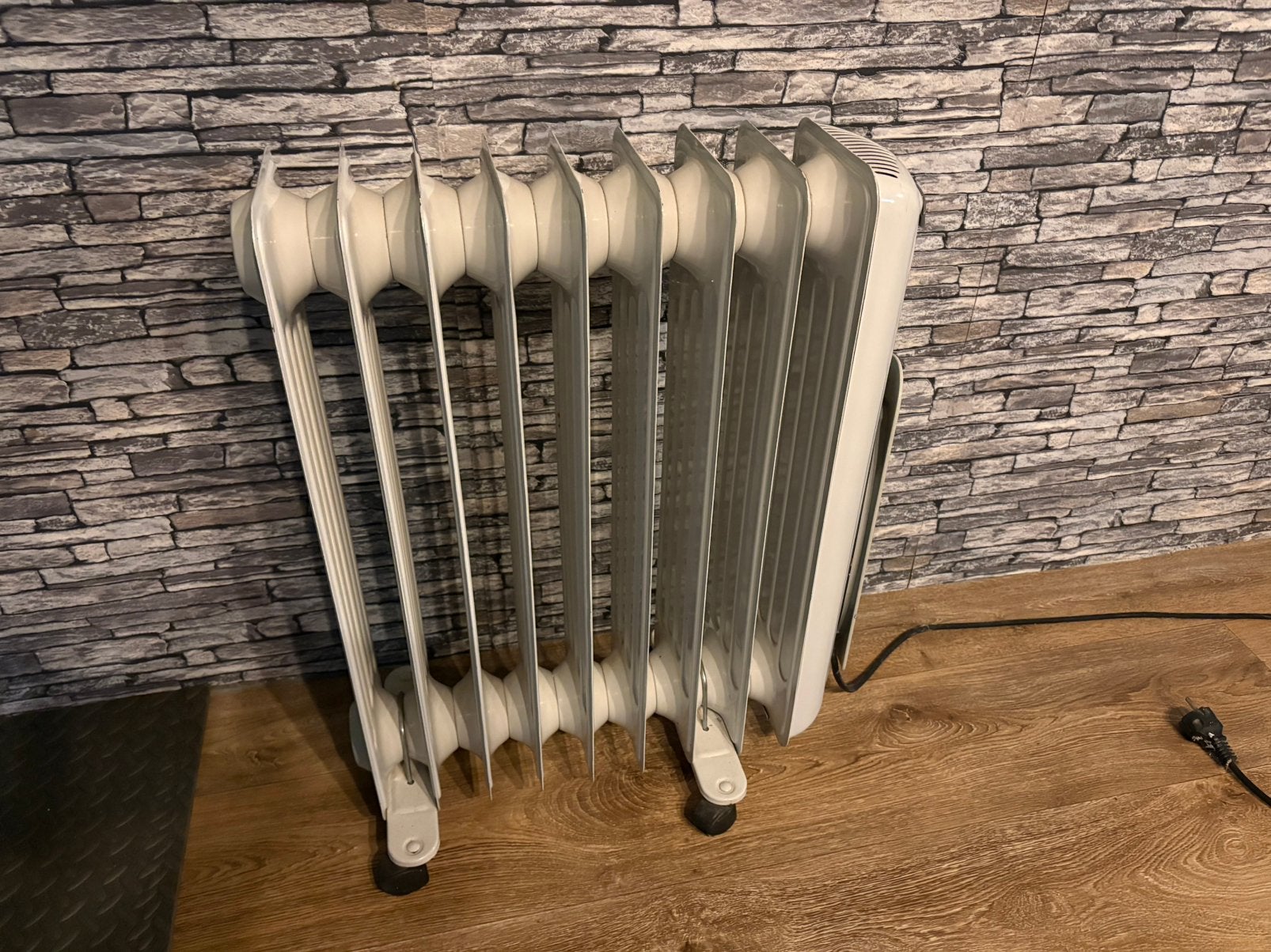 Electrische radiator (oliegevuld) op wielen met 2 standen, Ophalen, 30 tot 80 cm, Gebruikt, Radiator
