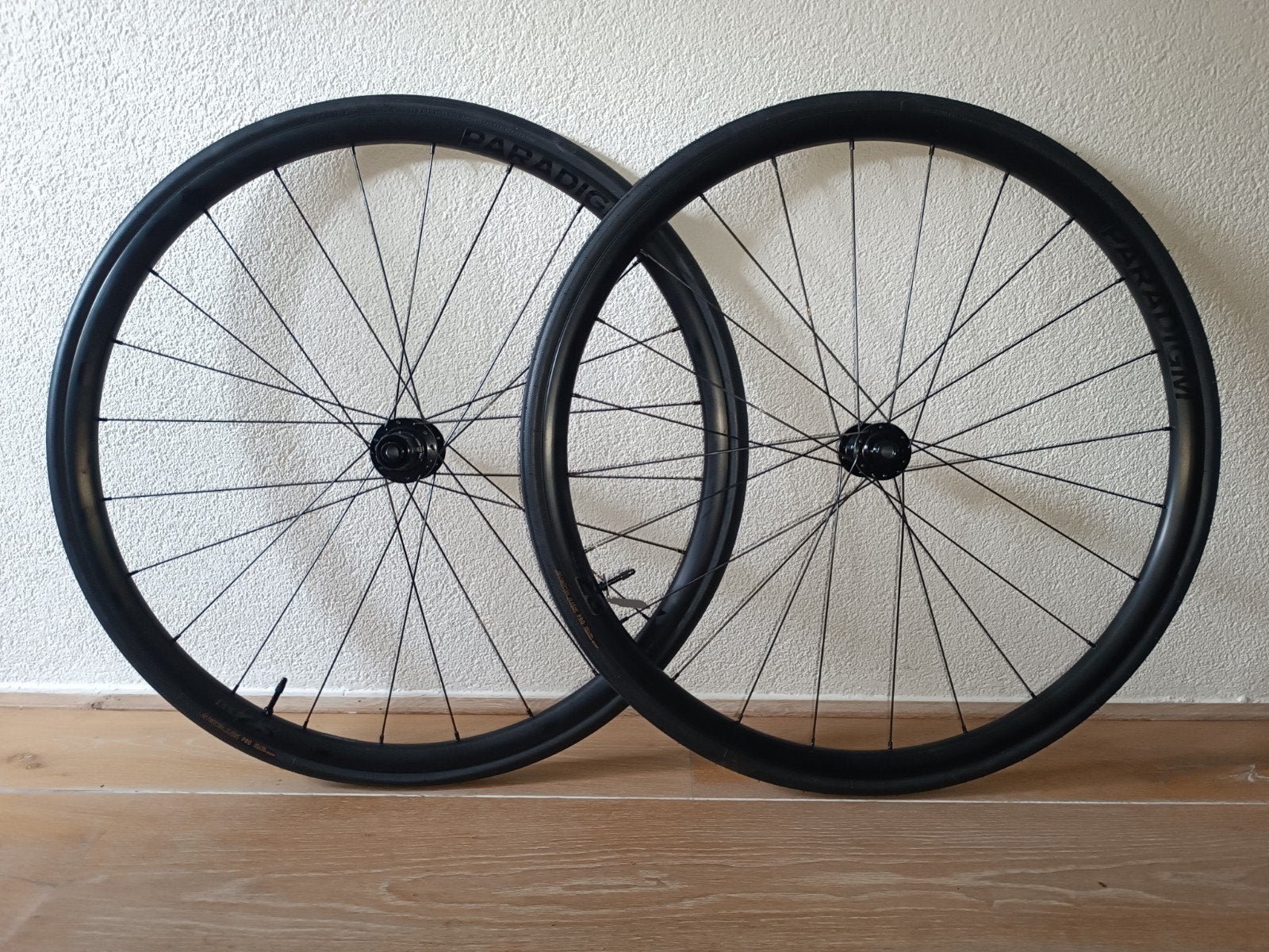 Te koop nieuwe set Bontrager paradigm 23 TLR Disc racewielen, Wiel, Nieuw, Ophalen of Verzenden, Trek / Bontrager