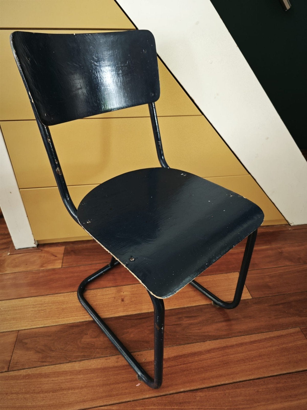Vintage schoolstoel - set van 2 (wit/groen en donker blauw), Ophalen