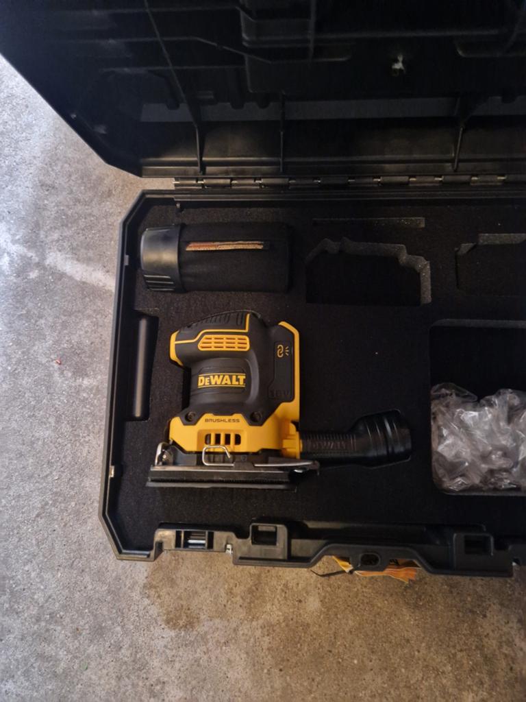 Dewalt 18v vlakschuurmachine, Ophalen, Nieuw, Minder dan 600 watt, Vlakschuurmachine