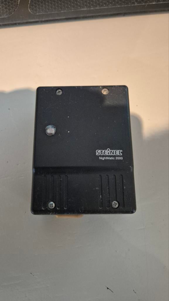 Steinel NightMatic 2000 schemerschakelaar, Doe-het-zelf en Verbouw, Elektra en Kabels, Gebruikt, Schakelaar, Ophalen of Verzenden