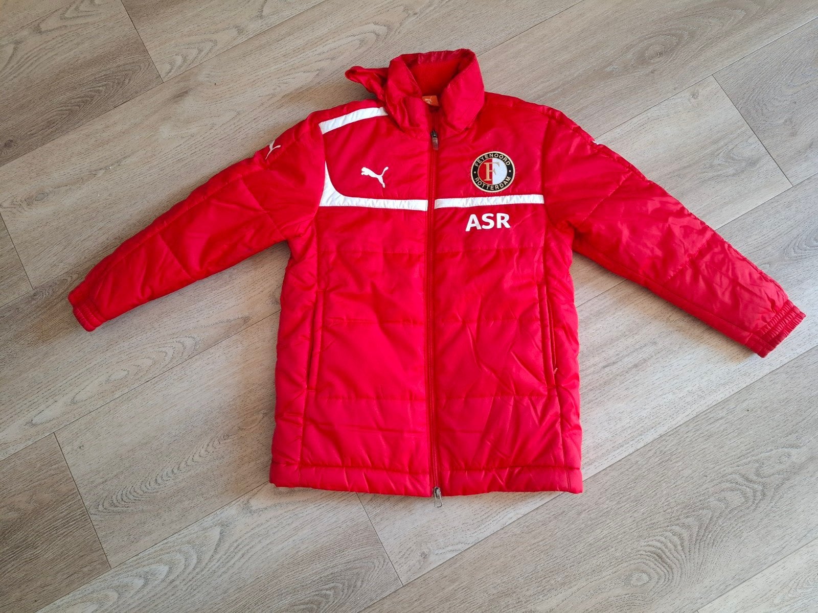 Feyenoord winterjas maat 140, Ophalen, Jongen of Meisje, Puma, Zo goed als nieuw