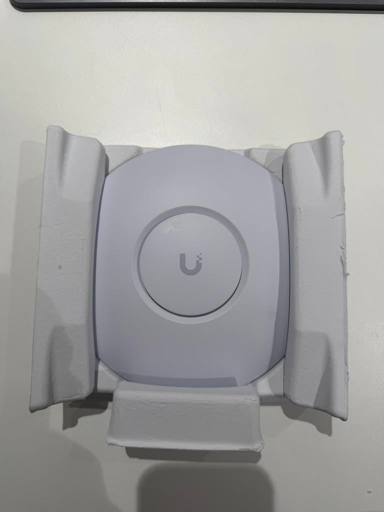 Ubiquiti UniFi 6 Lite Access Point (U6-Lite), Computers en Software, Accesspoints, Zo goed als nieuw, Ophalen of Verzenden