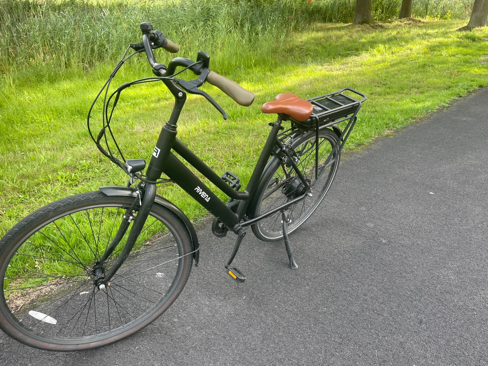 Rivena Elektrische dames fiets 2024 28 inch, frame 54 cm, Fietsen en Brommers, Ophalen of Verzenden, Zo goed als nieuw, Overige merken