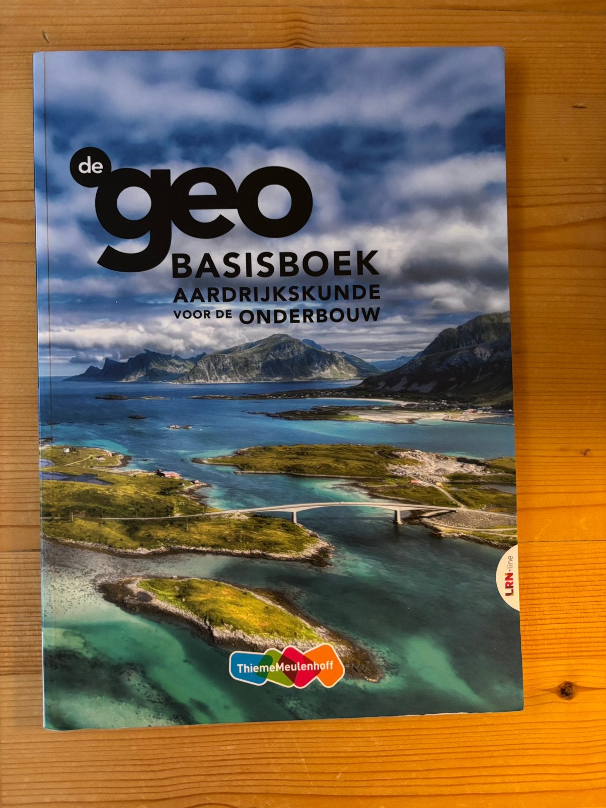 Geo basisboek aardrijkskunde, Verzenden, Zo goed als nieuw, VWO, Aardrijkskunde
