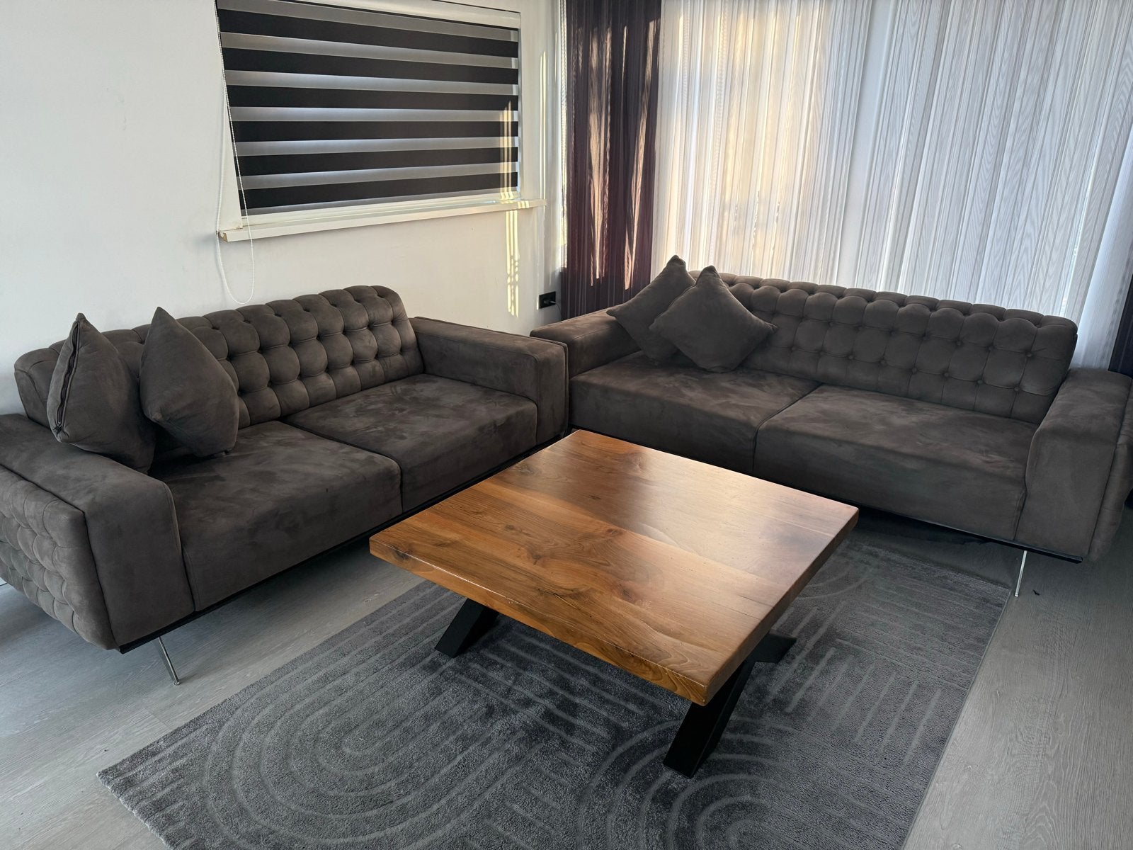 Complete set: Eettafel, salontafel, 2- en 3-zitsbank, 6 stoe, Huis en Inrichting, Banken | Bankstellen, Gebruikt, 75 tot 100 cm
