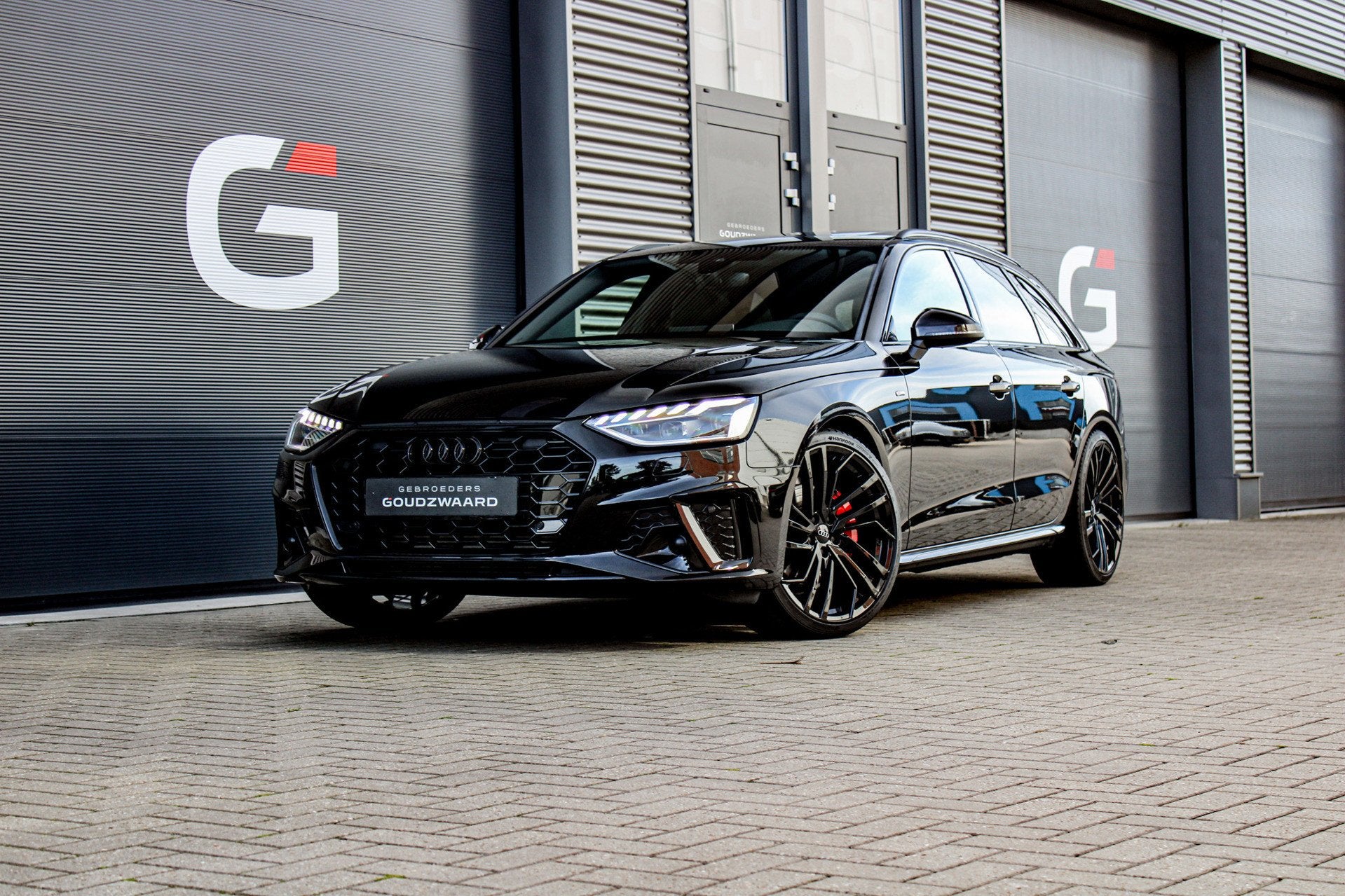 Audi A4 Avant 40 TFSI S edition Competition | 204PK | Pano |