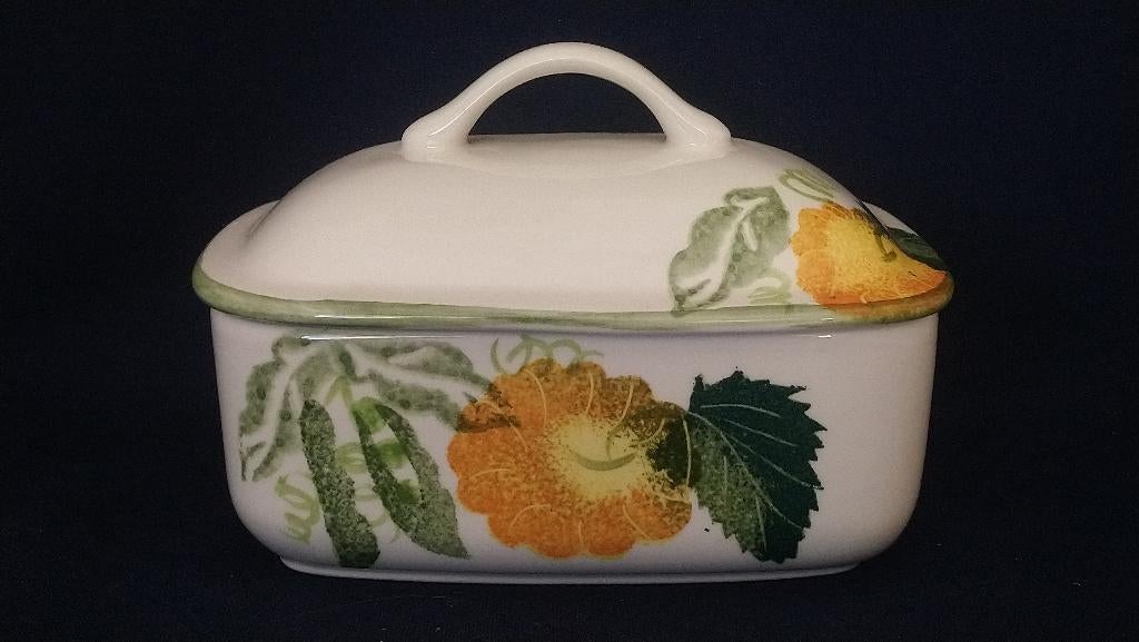Poole Pottery Pea Flower - botervloot, Keramiek, Overige typen, Ophalen of Verzenden, Zo goed als nieuw