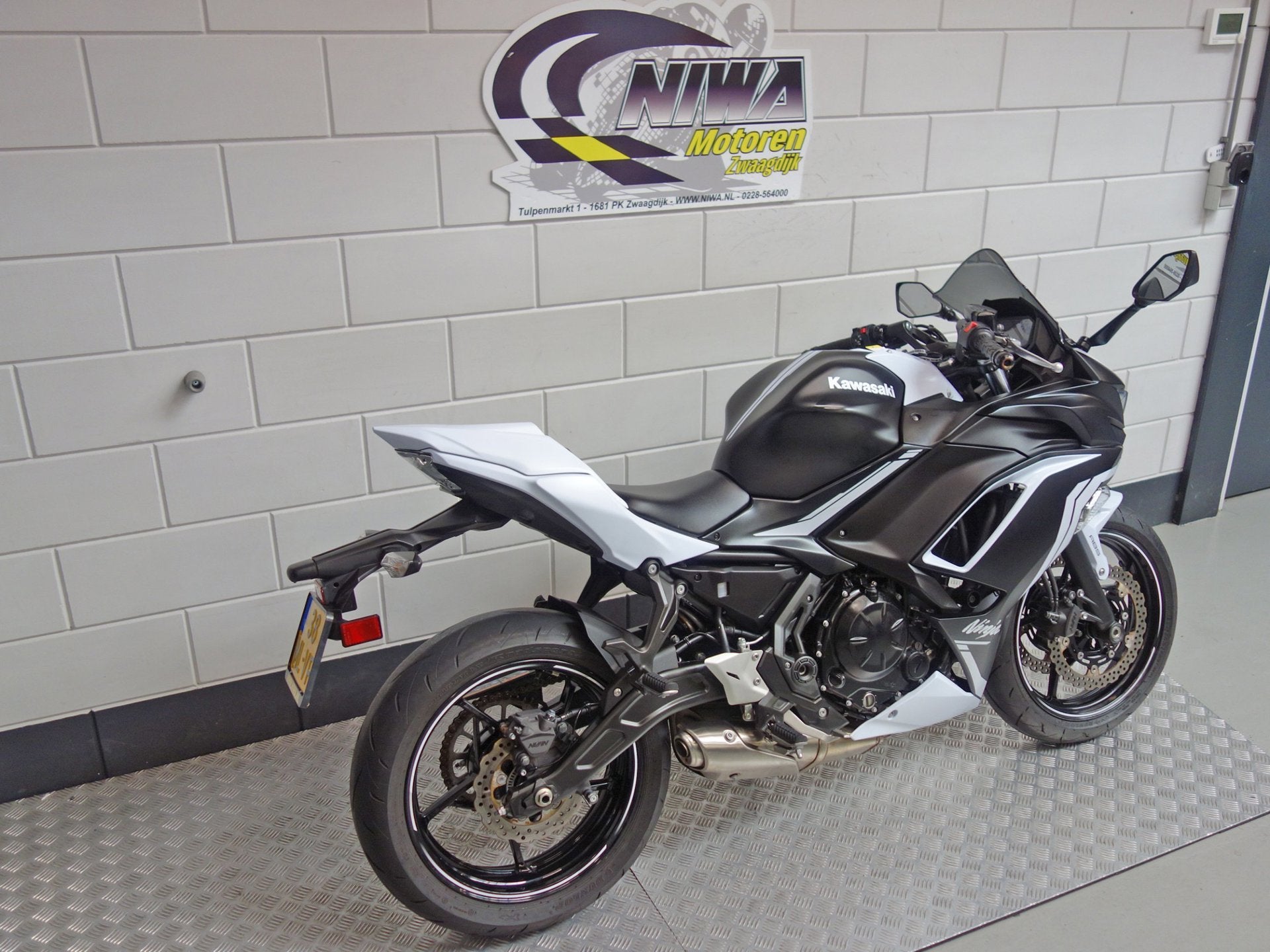 Kawasaki Ninja 650, 649 cc, Toermotor, Handgeschakeld, Gebruikt