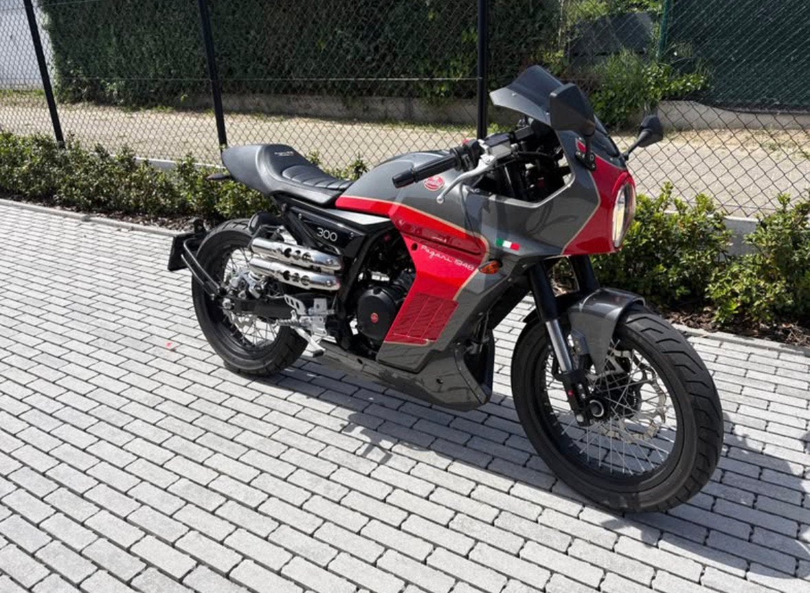 Mondial pagani 300 (België), Motoren, Ophalen