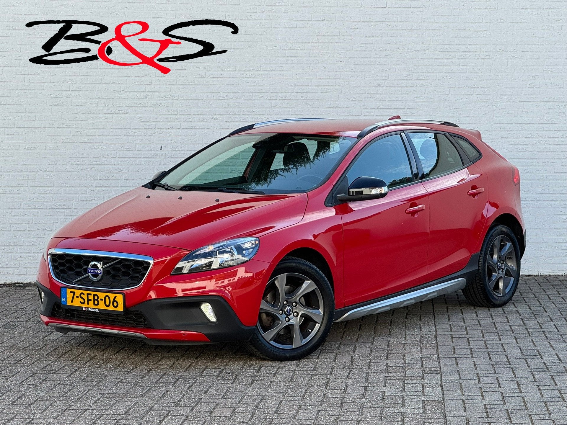 Volvo V40 Cross Country 1.6 T4 Kinetic Clima Navi PDC Achter, Auto's, Volvo, Gebruikt, 4 cilinders, Start-stop-systeem, Origineel Nederlands