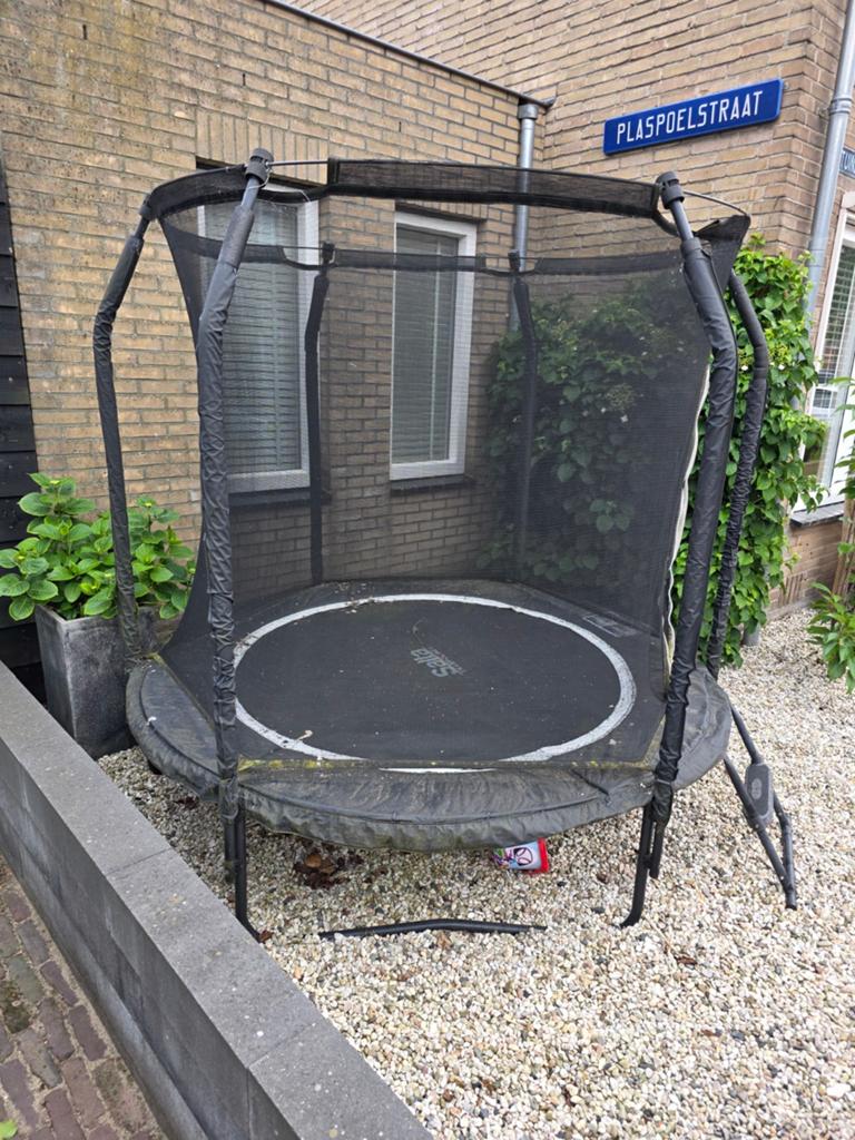 Trampoline 210 doorsnee, Kinderen en Baby's, Speelgoed | Buiten | Trampolines, Ophalen