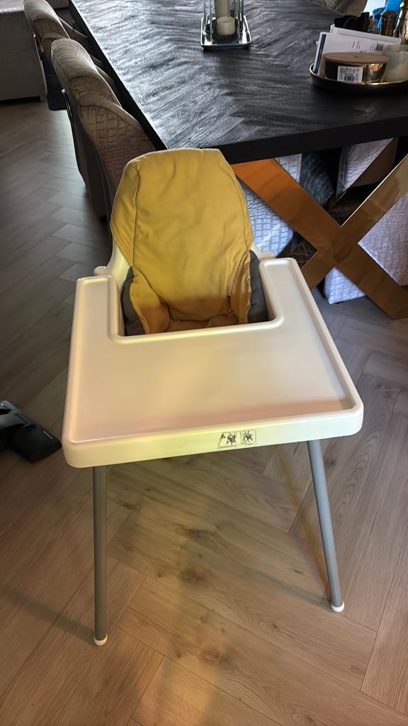 Ikea eetstoel met hoes, Kinderen en Baby's, Kinderkamer | Tafels en Stoelen, Ophalen, Zo goed als nieuw, Stoel(en)