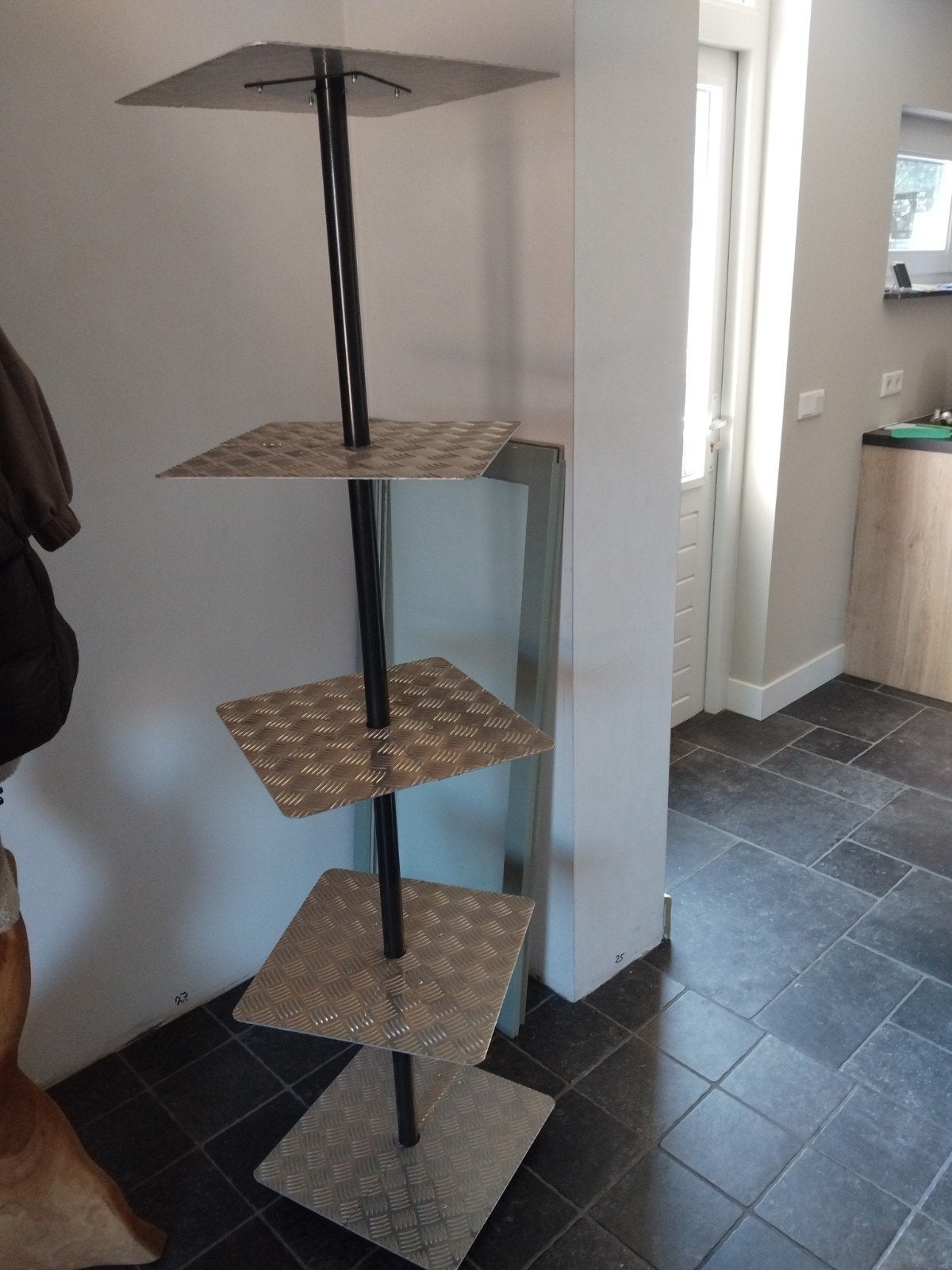 Metalen displayrek met 5 planken, Huis en Inrichting, Ophalen, Gebruikt