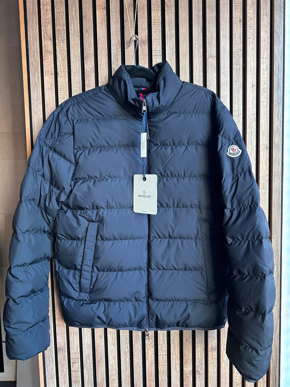 Nieuwe originele Moncler jas maat 4, Kleding | Heren, Ophalen of Verzenden, Nieuw, Overige maten, Zwart