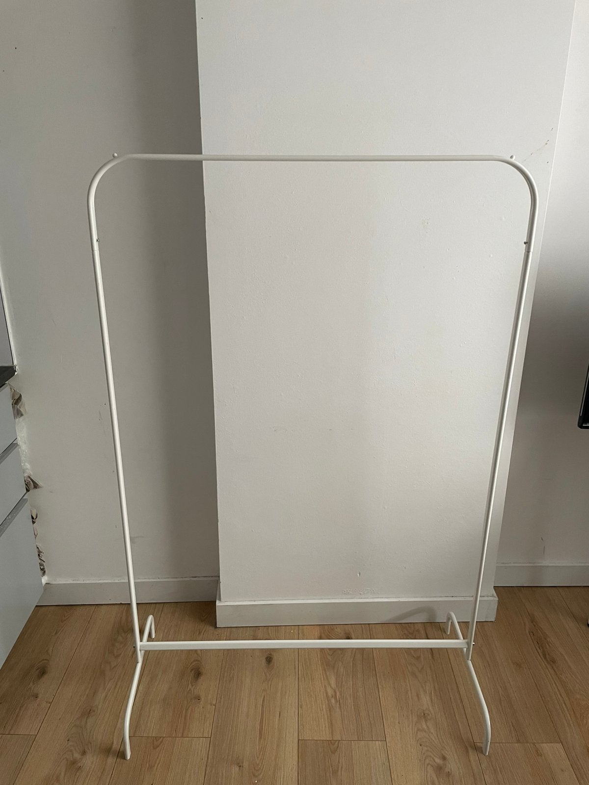 Clothes rack, Ophalen, Zo goed als nieuw
