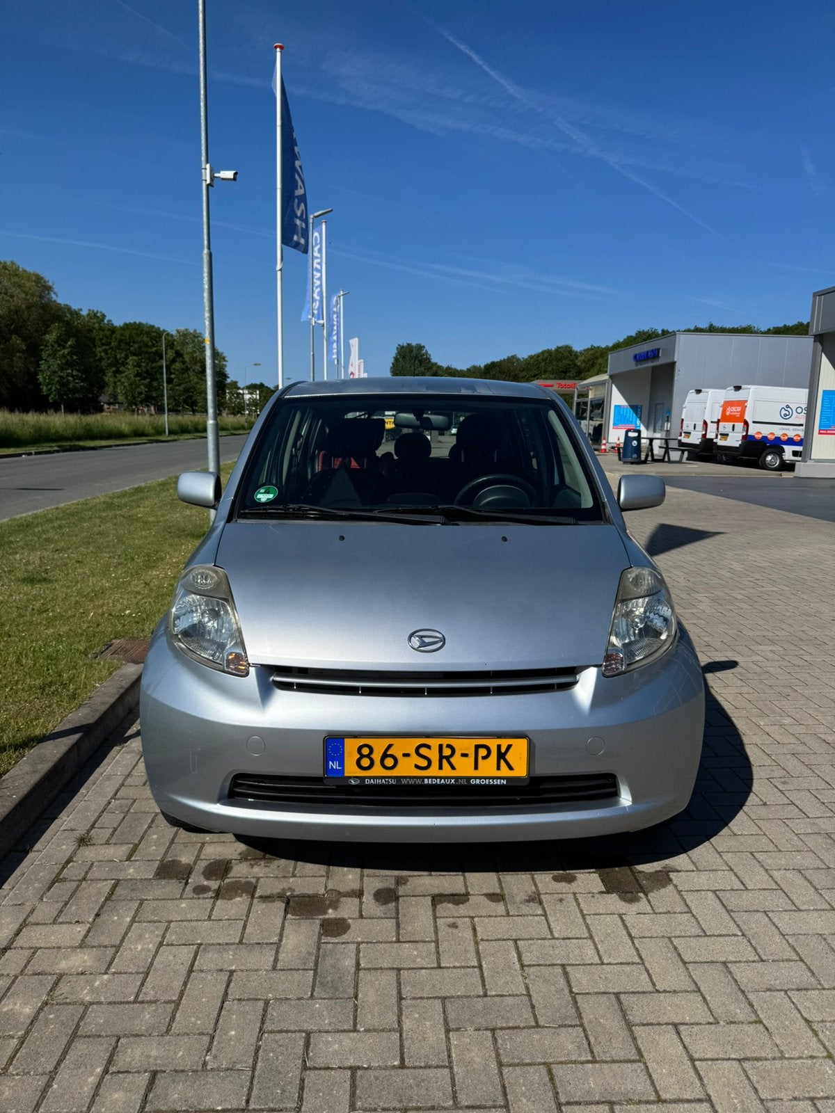 Daihatsu Sirion 1.3 2006 Grijs Apk tot MEI 2027, Voorwielaandrijving, 31 €/maand, 4 cilinders, Handgeschakeld