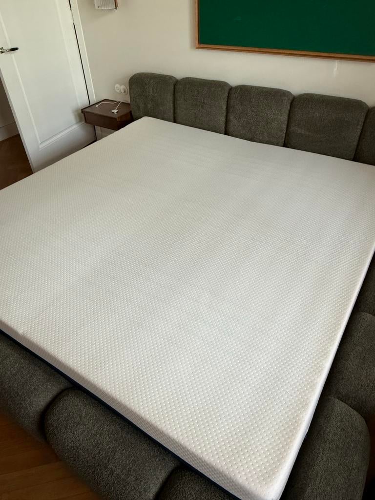 Matt Sleeps matras 200x200 cm - Zo goed als nieuw, Huis en Inrichting, Slaapkamer | Matrassen en Bedbodems, Ophalen, Tweepersoons