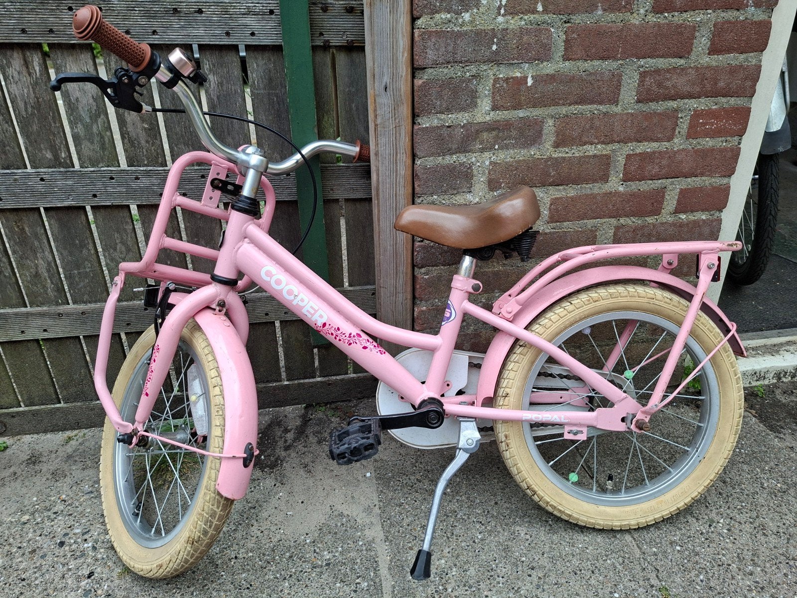 Roze meisjesfiets 16 inch met zijwieltjes - Cooper, Ophalen, Zijwieltjes, Cooper, 16 tot 20 inch