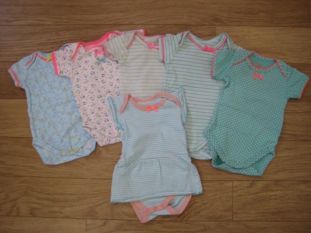 5 vrolijk gekleurde rompertjes maat 50/56 Hema+romperjurkje, Nacht- of Onderkleding, Meisje, Ophalen of Verzenden, Zo goed als nieuw